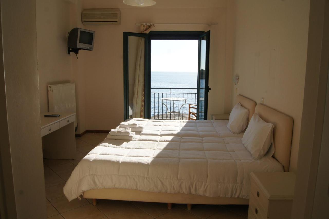 Gorgones, Sea-Front, Great View Kardamyli Exterior foto