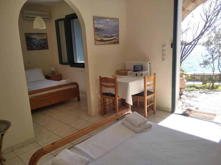 Gorgones, Sea-Front, Great View Kardamyli Exterior foto